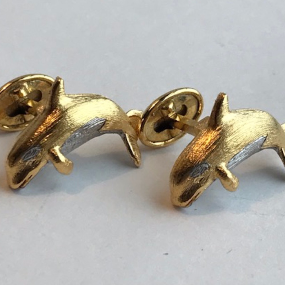 Vtg Two Tone Dolphin Cuff Links